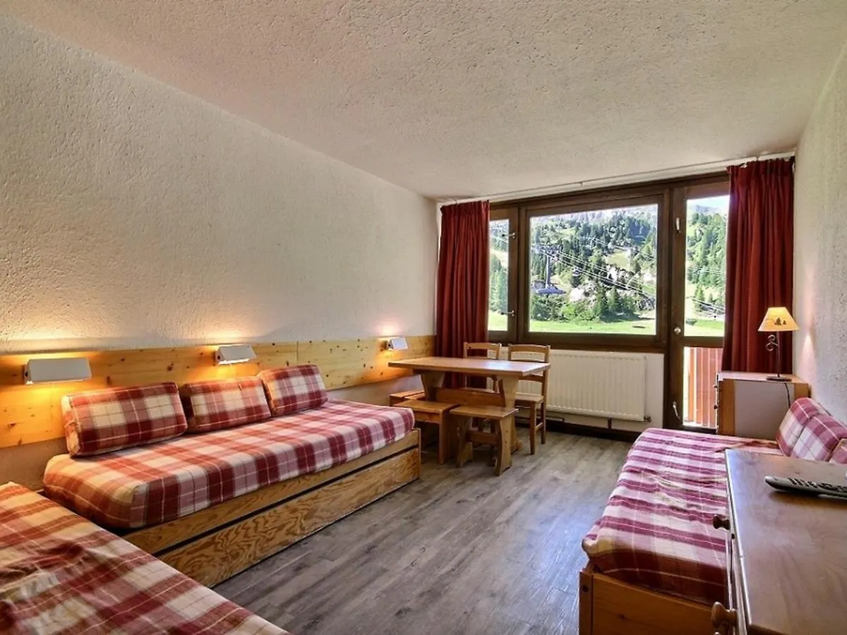 Studio Au Pied Des Pistes Avec Balcon Et Belles Vues - Fr-1-455-98 La Plagne